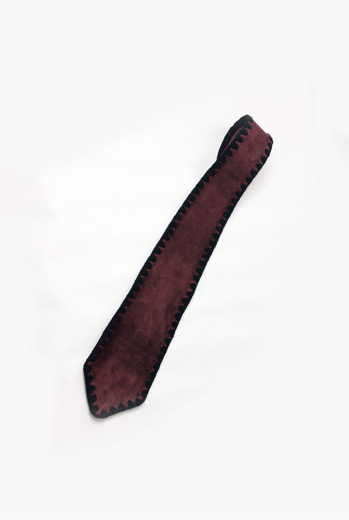 CROCHET EDGE TIE (BURGUNDY)