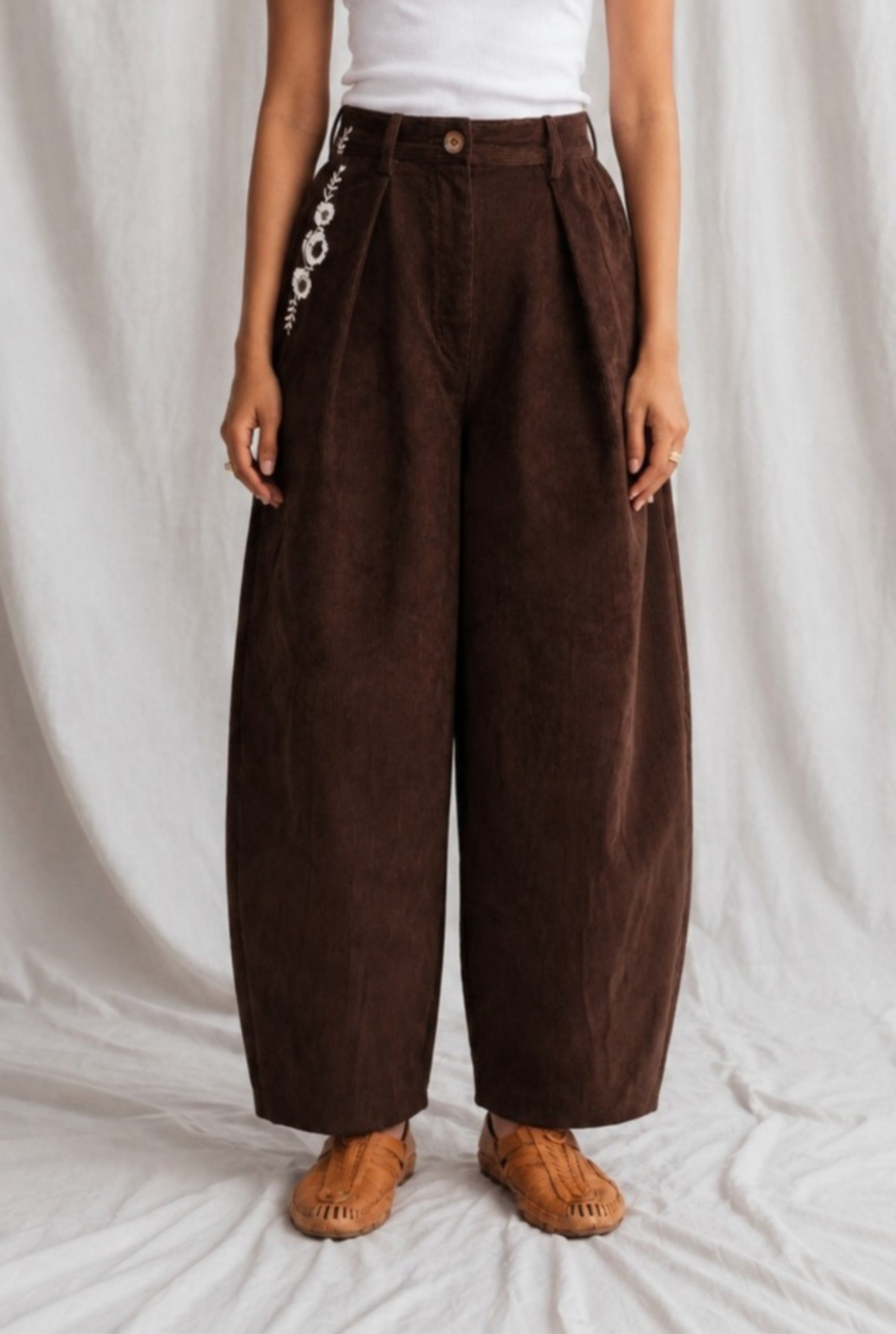 Bhuro Pleated Trousers