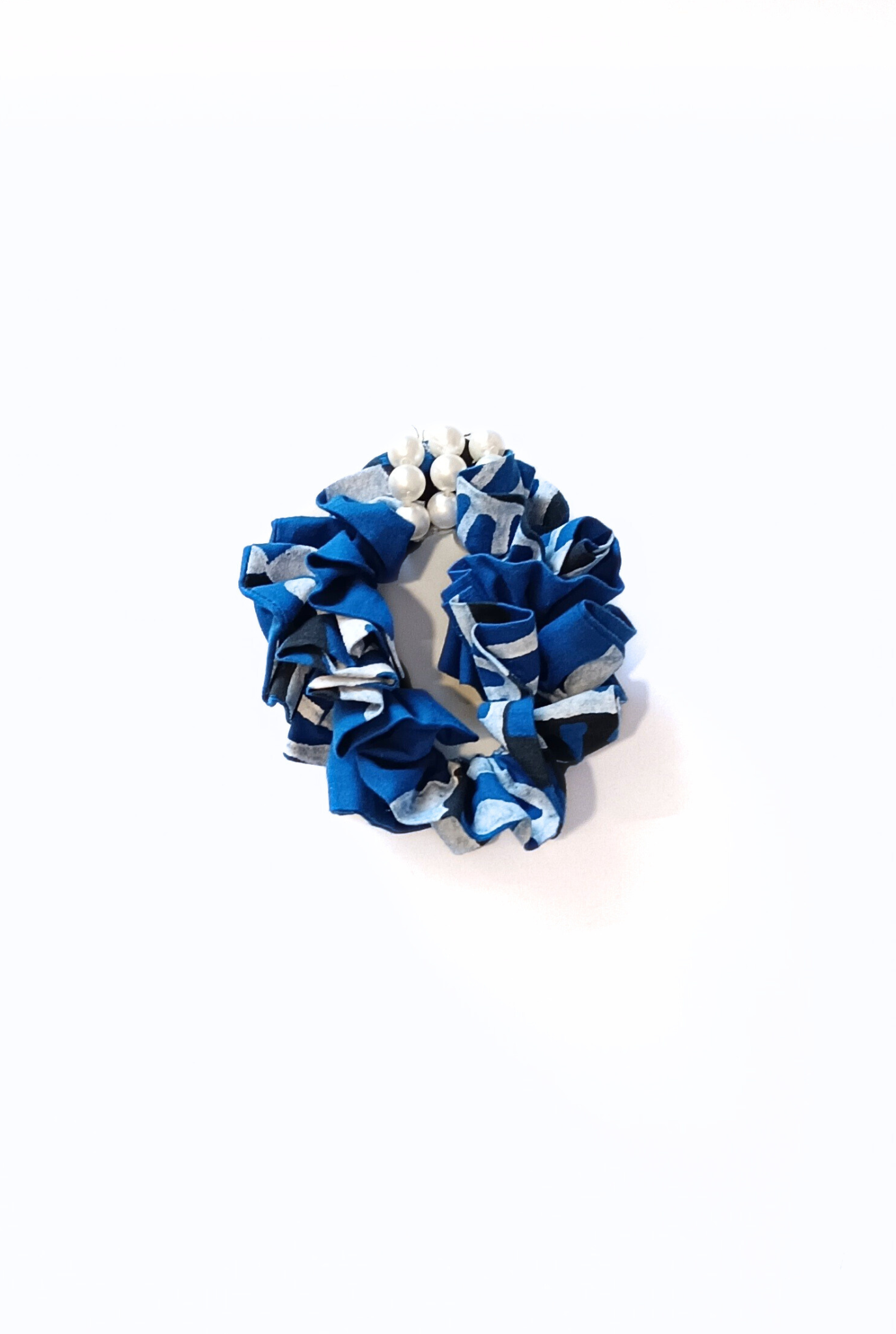 Manakin Pearl Beaded Scrunchie