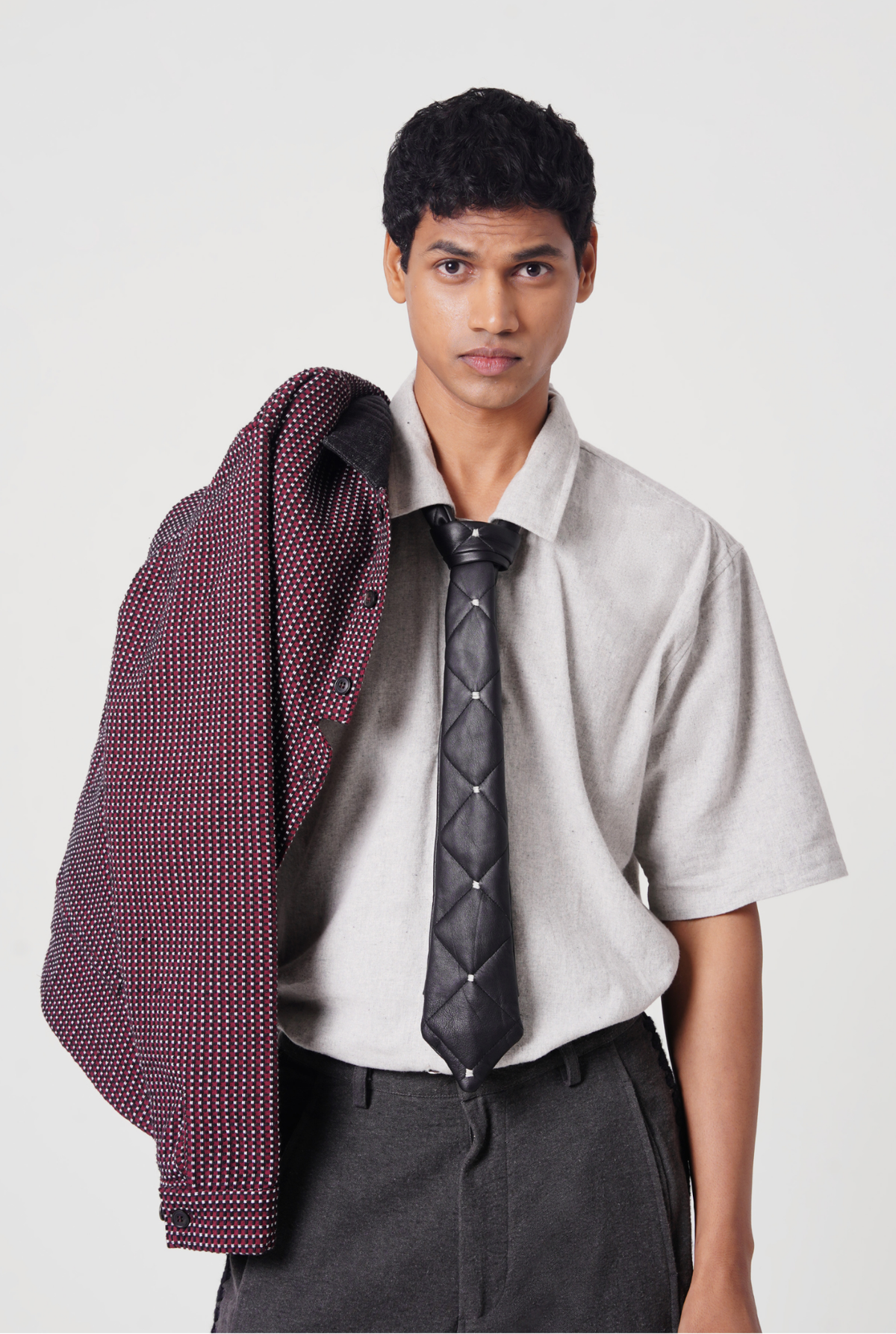 QUILTED LEATHER TIE (BLACK)