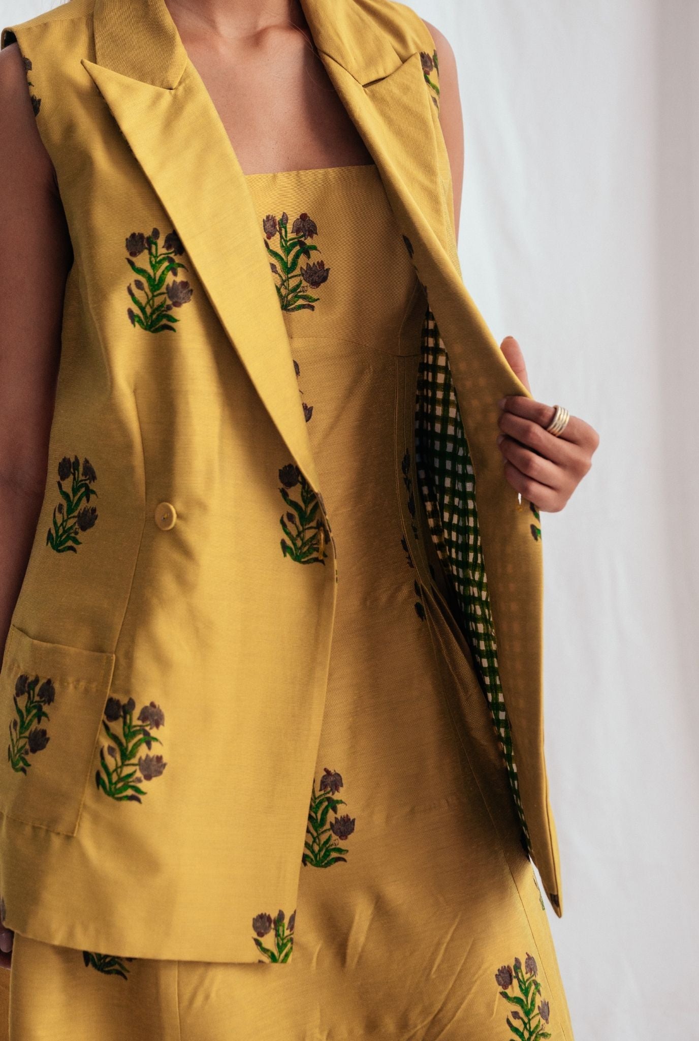 Nimbu Silk Blazer