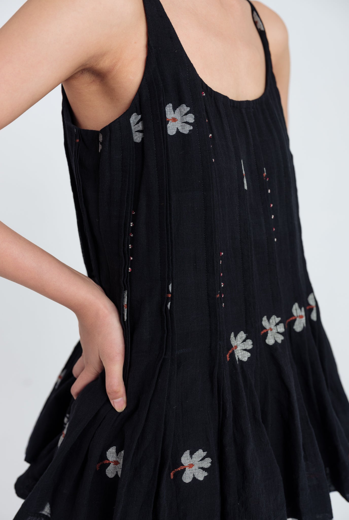 Leap Jamdani Pleated Top