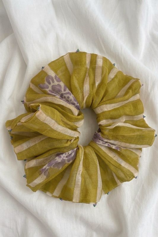 Dhoop Scrunchie