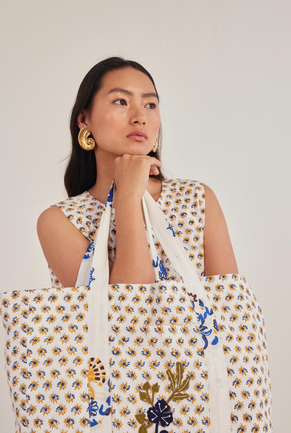 Moro Applique Embroidery Tote Bag