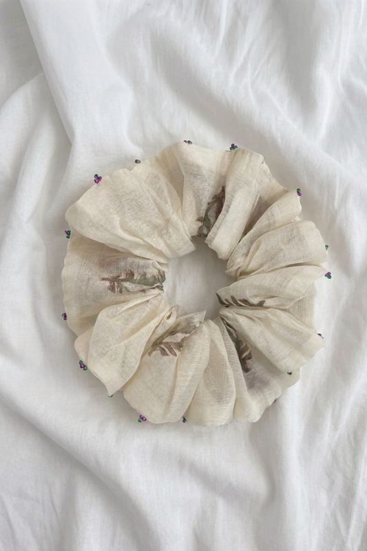 Kulfi Scrunchie