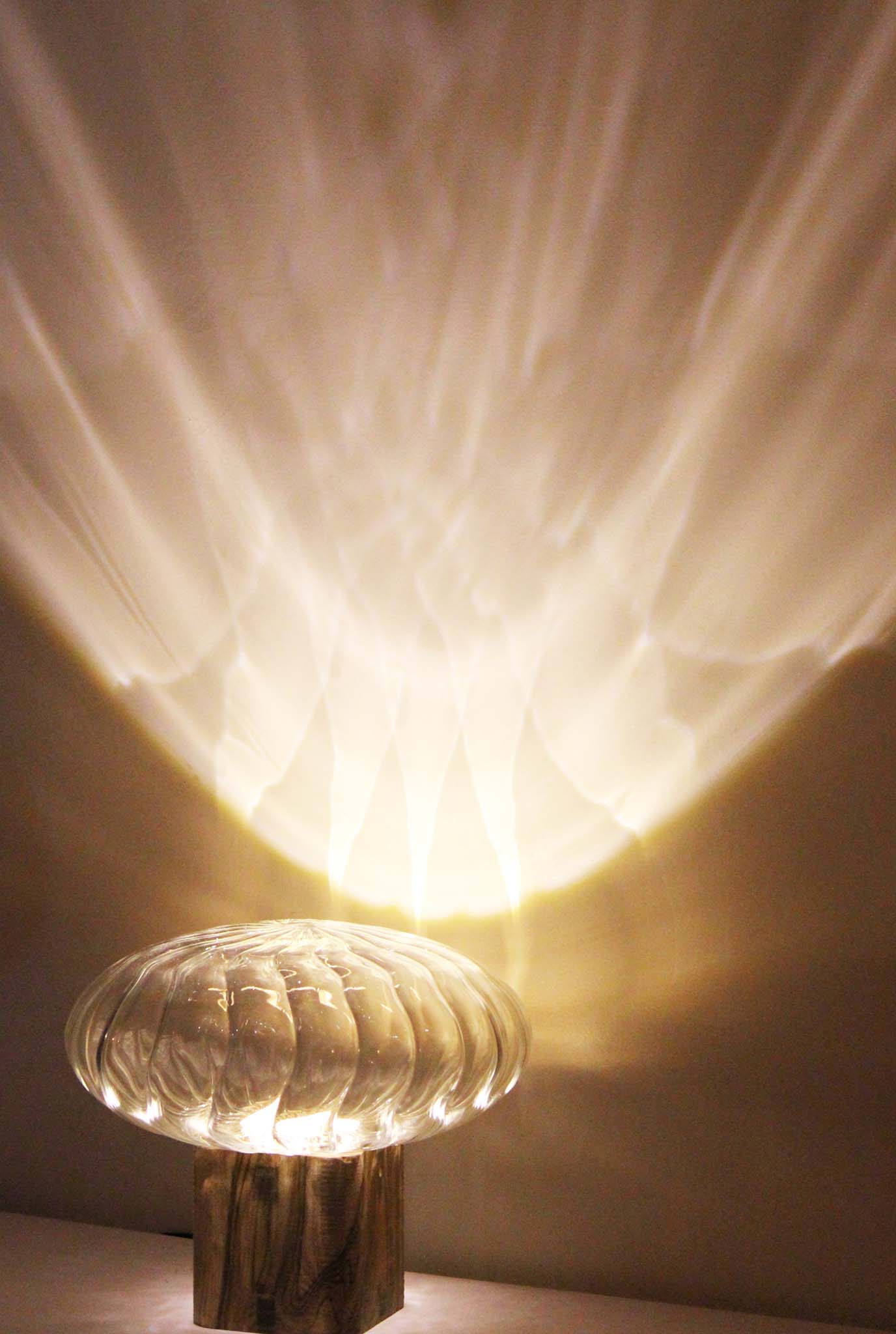 handcrafted-lights-floor-lamp-glass-wood