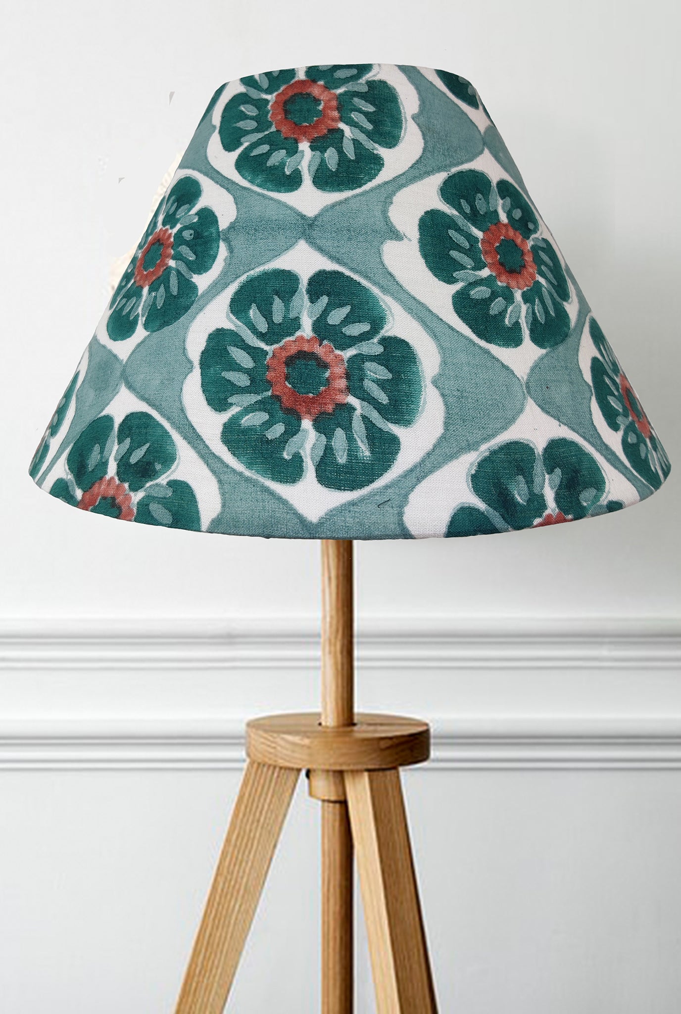 handcrafted-lights-floor-lamp-jodilamp