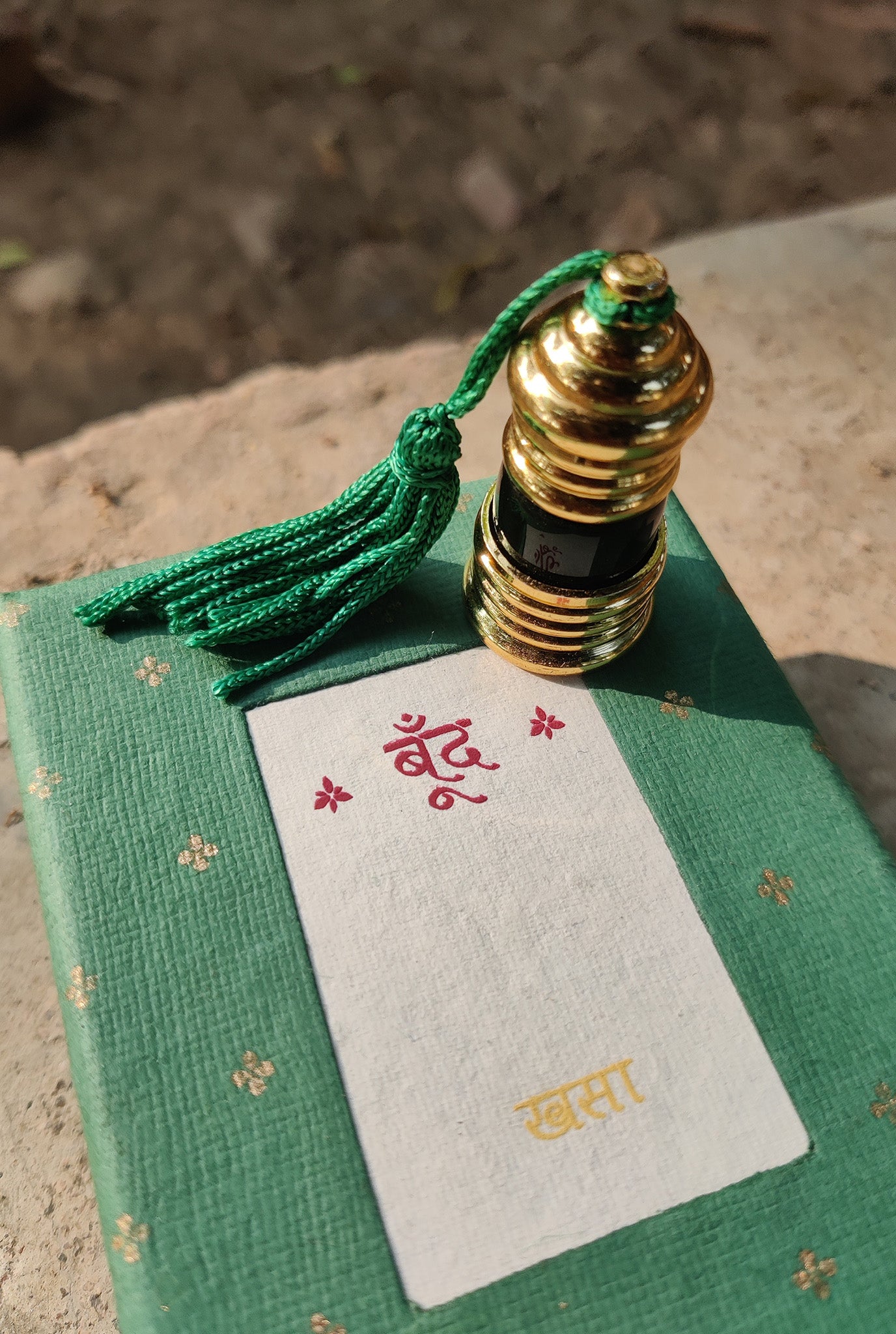 organic-fragrance-jasmine-handcrafted-unisex-vetiver grass