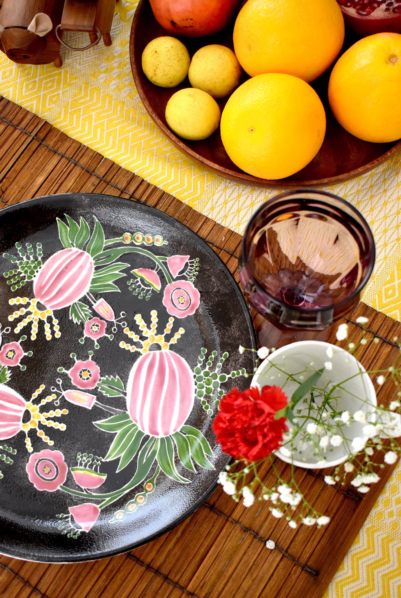 jodi-plates-handpainted-ceramics-quarter