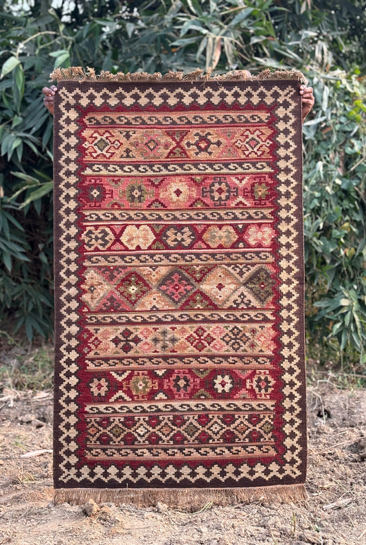 HAND-WOVEN ZARDOS RUG