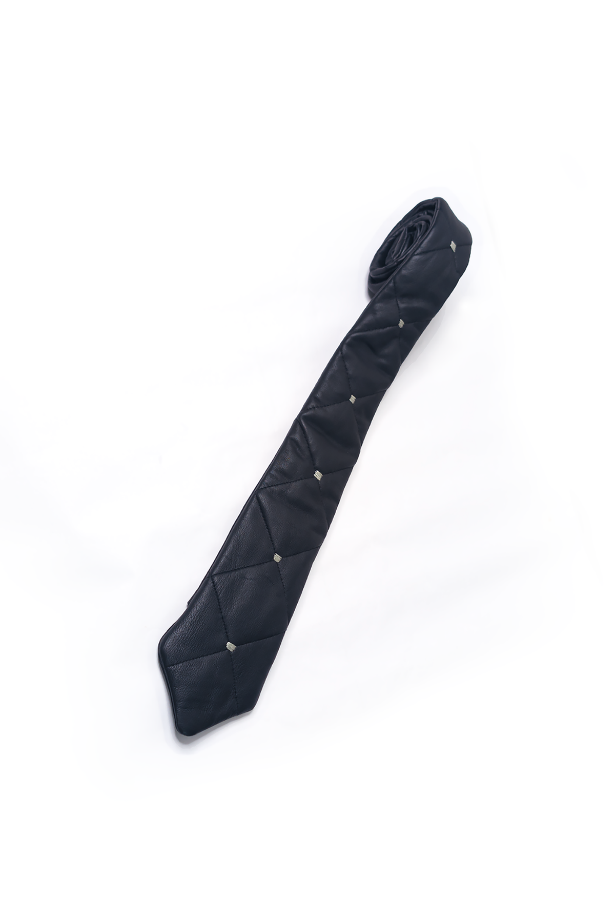 QUILTED LEATHER TIE (BLACK)