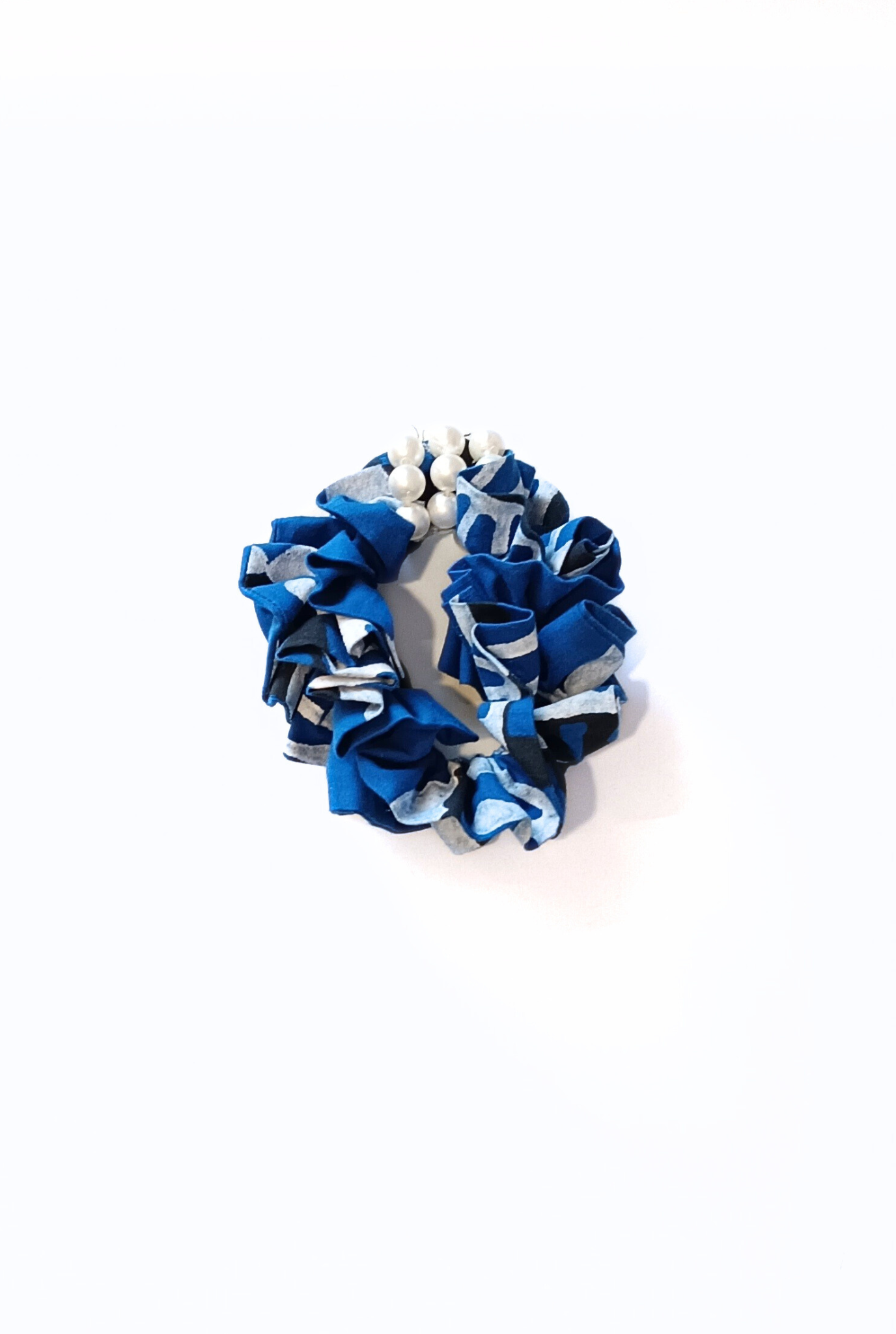 MANAKIN PEARL BEADED SCRUNCHIE