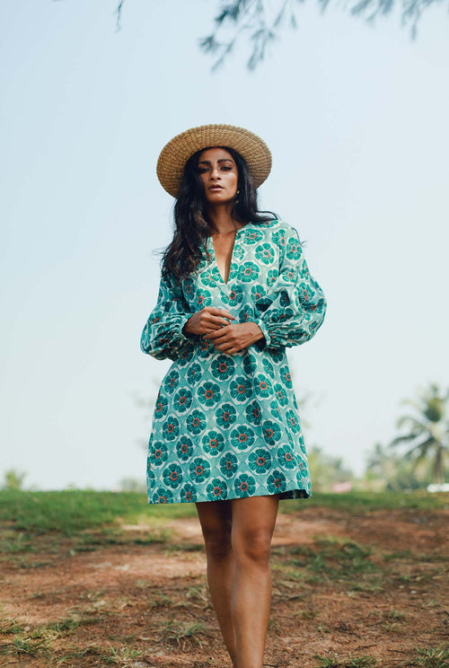 sustainable-handmade-handcrafted-jodi-thejodilife-block-printed-floral-tile-print-blue-green-summer-drop-shoulder