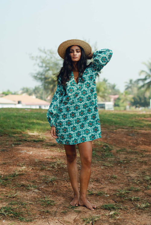 sustainable-handmade-handcrafted-jodi-thejodilife-block-printed-floral-tile-print-blue-green-summer-drop-shoulder