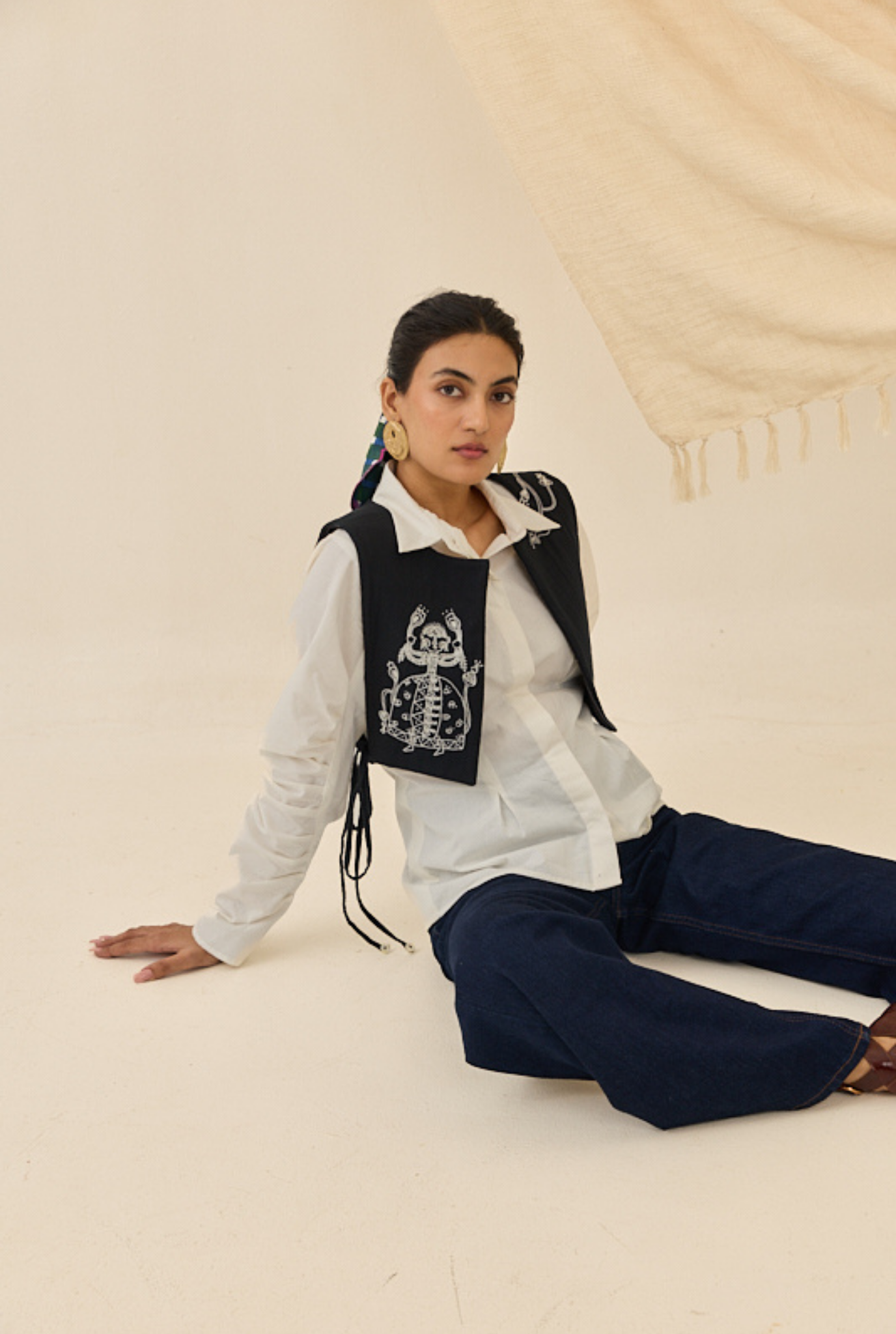 Jugnu Handloom Bib