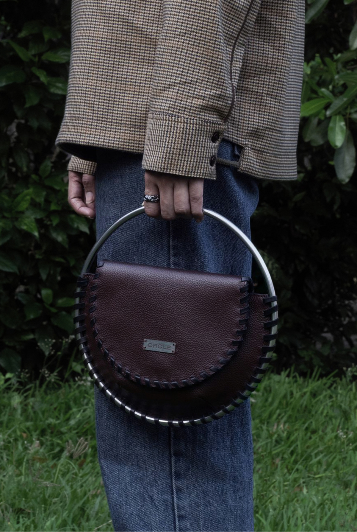 CRCLE BAG (BROWN)