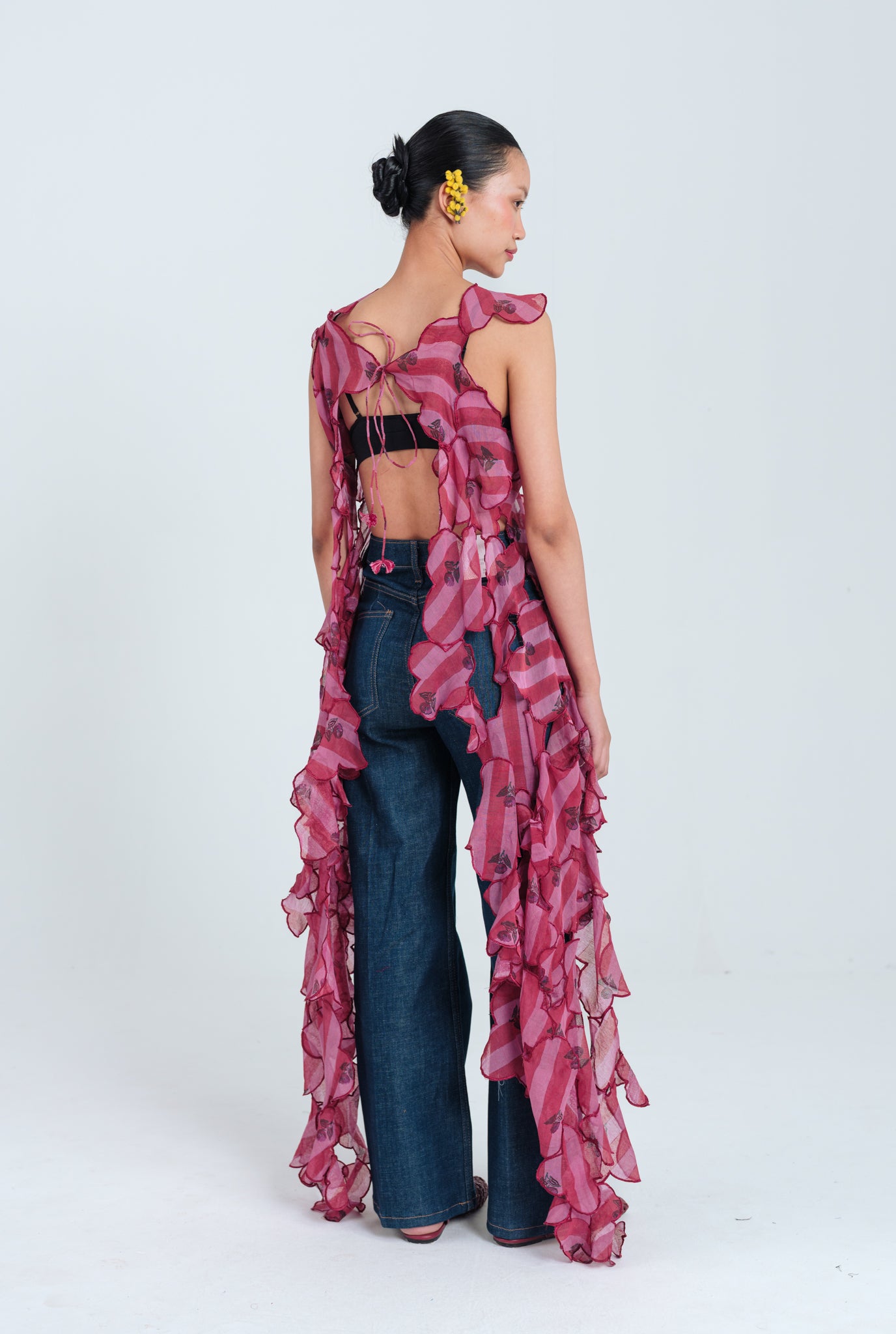 Spring Cut-out Cape
