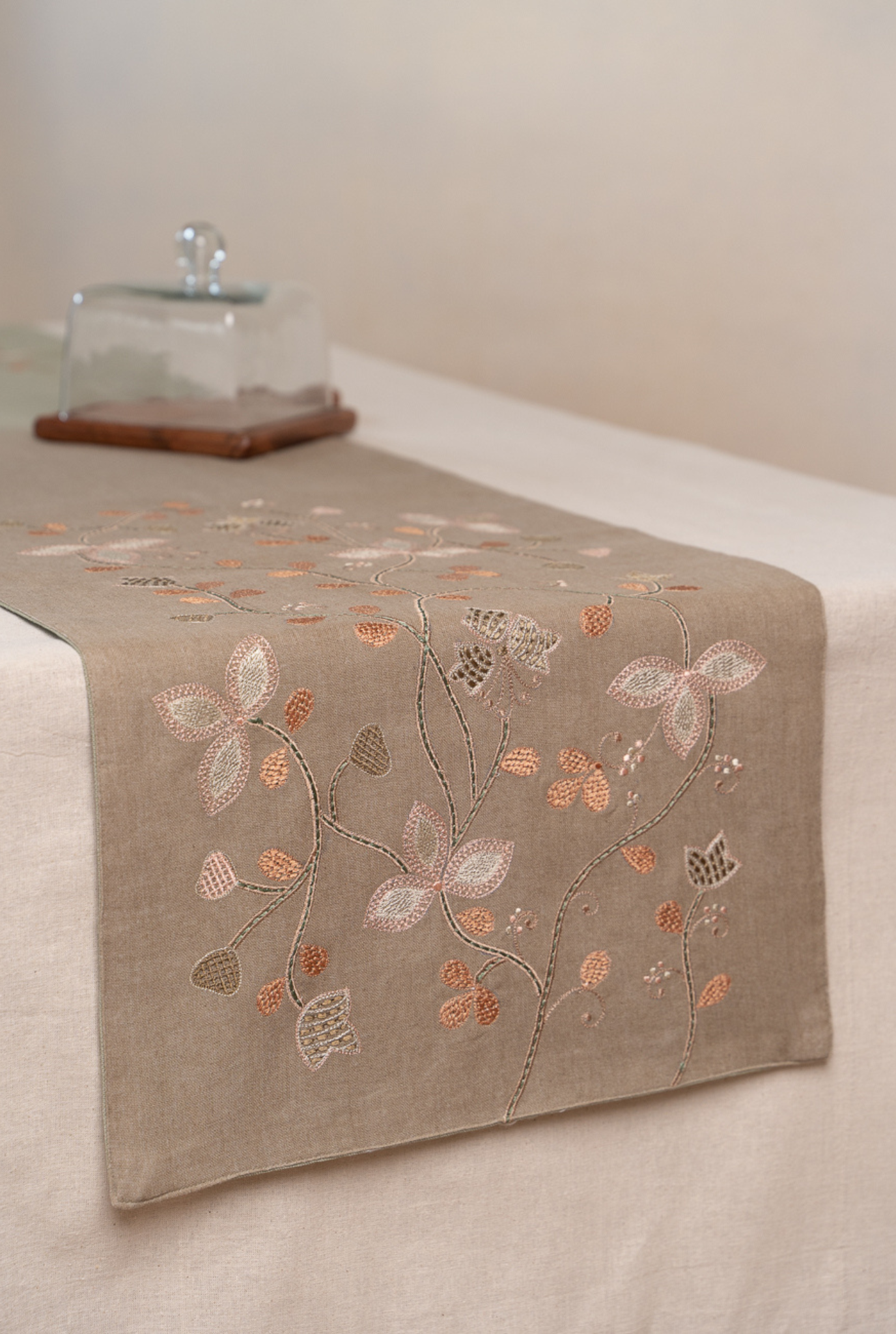 Blooming Melody Table Runner