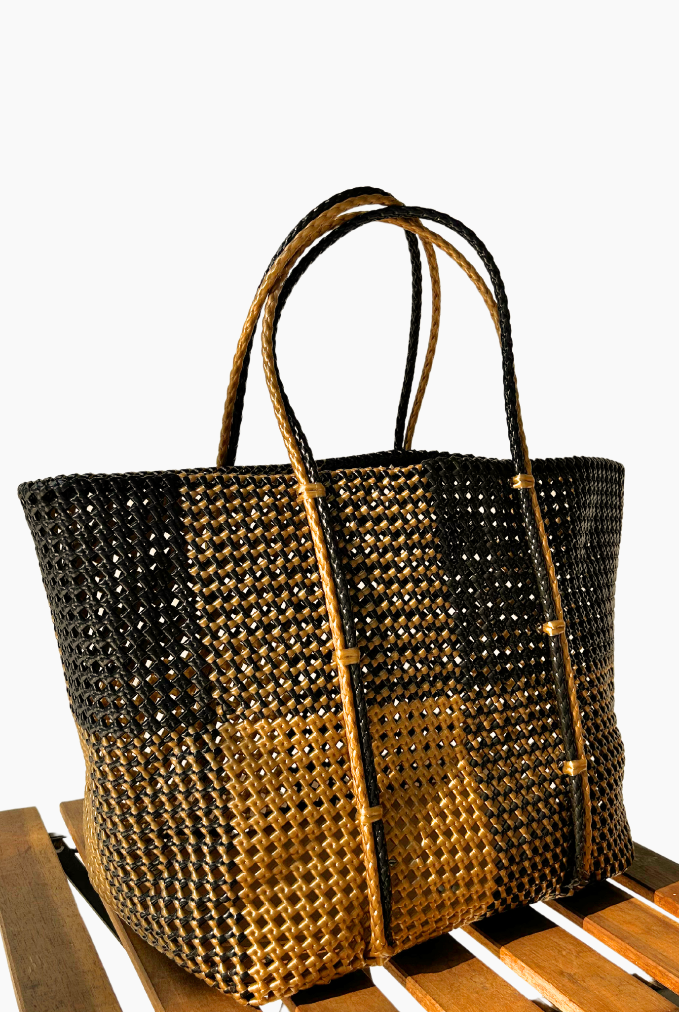 PILAR BLACK BASKET BAG