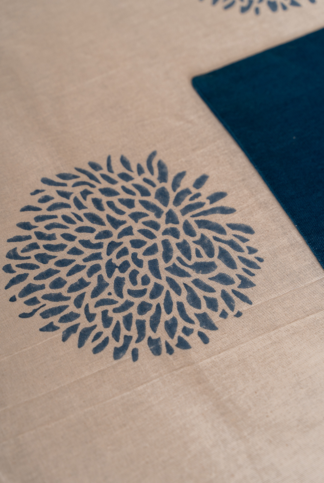 Dandelion Table Cloth