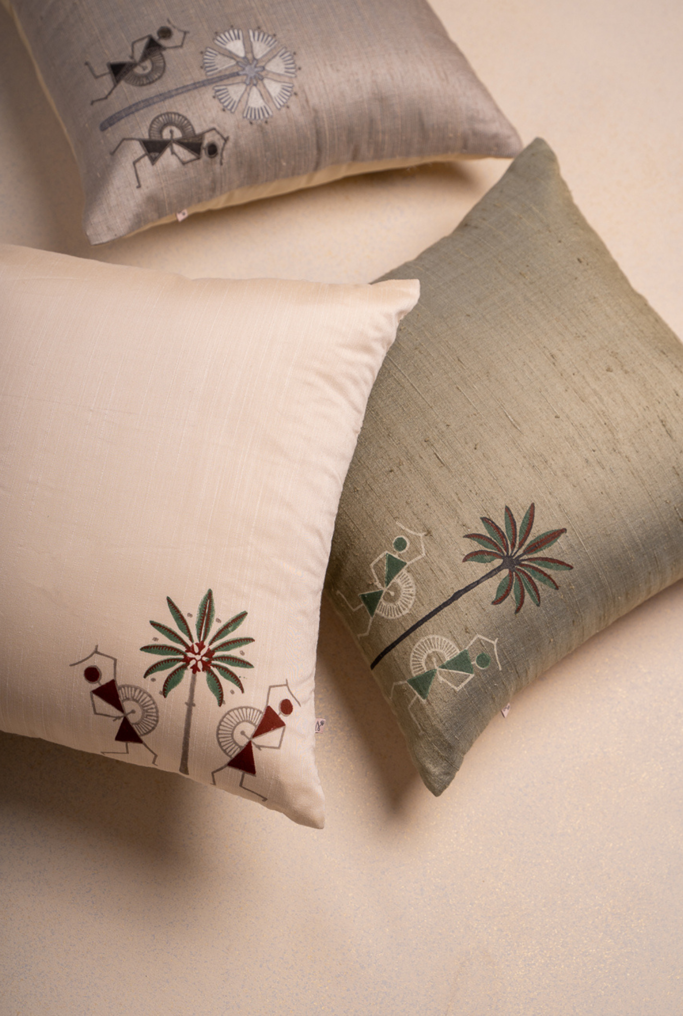 Tribal Tales Silk Cushion Cover -White