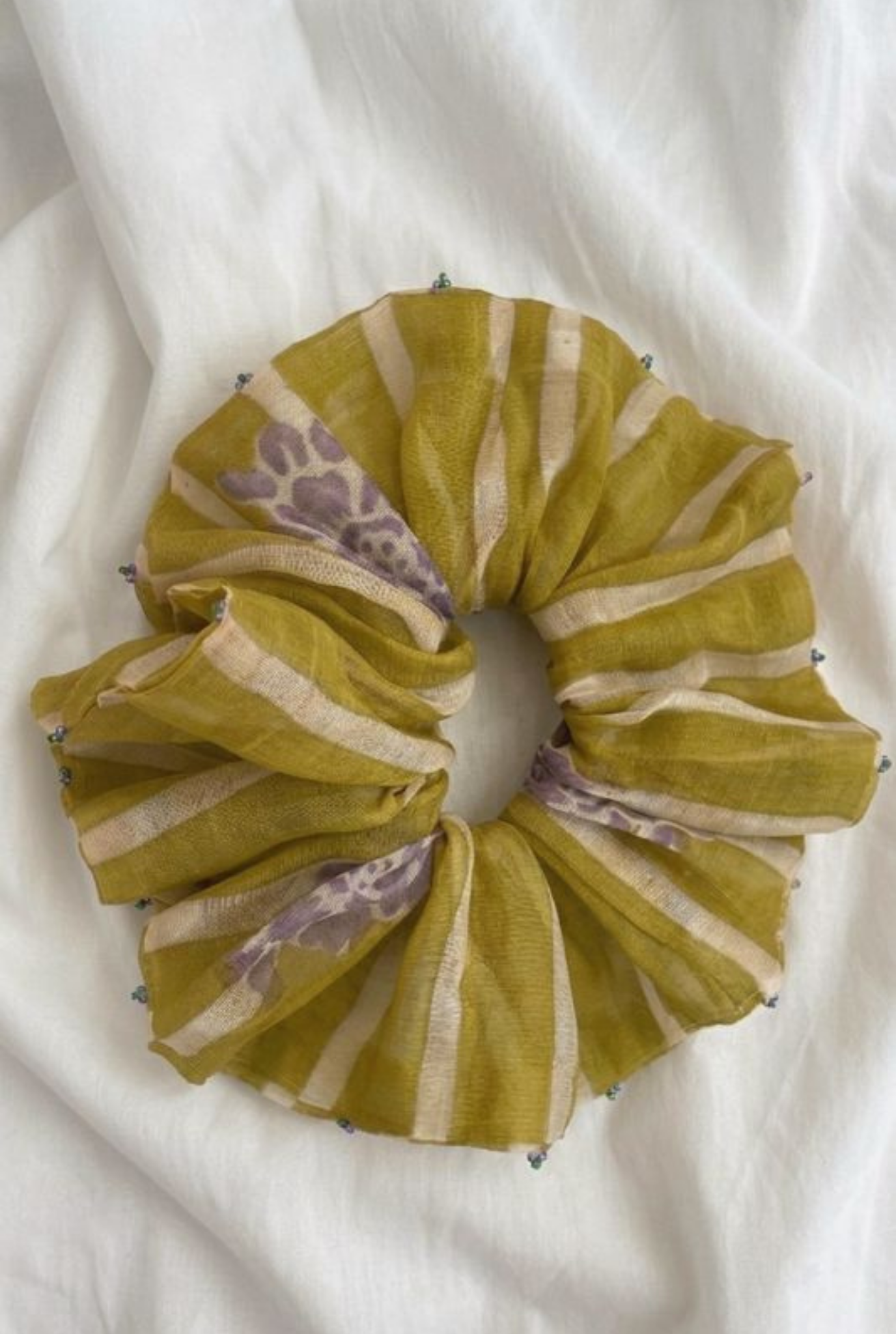 Dhoop Scrunchie
