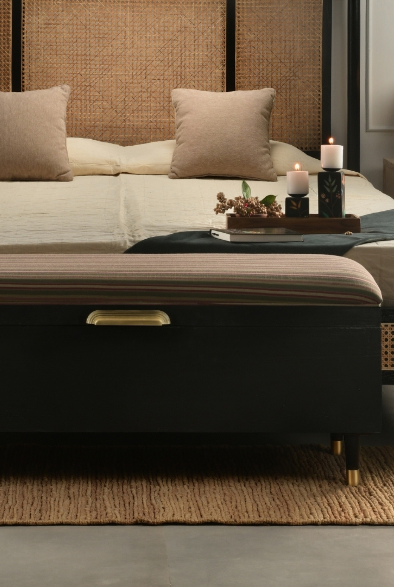 Aura Storage Bench