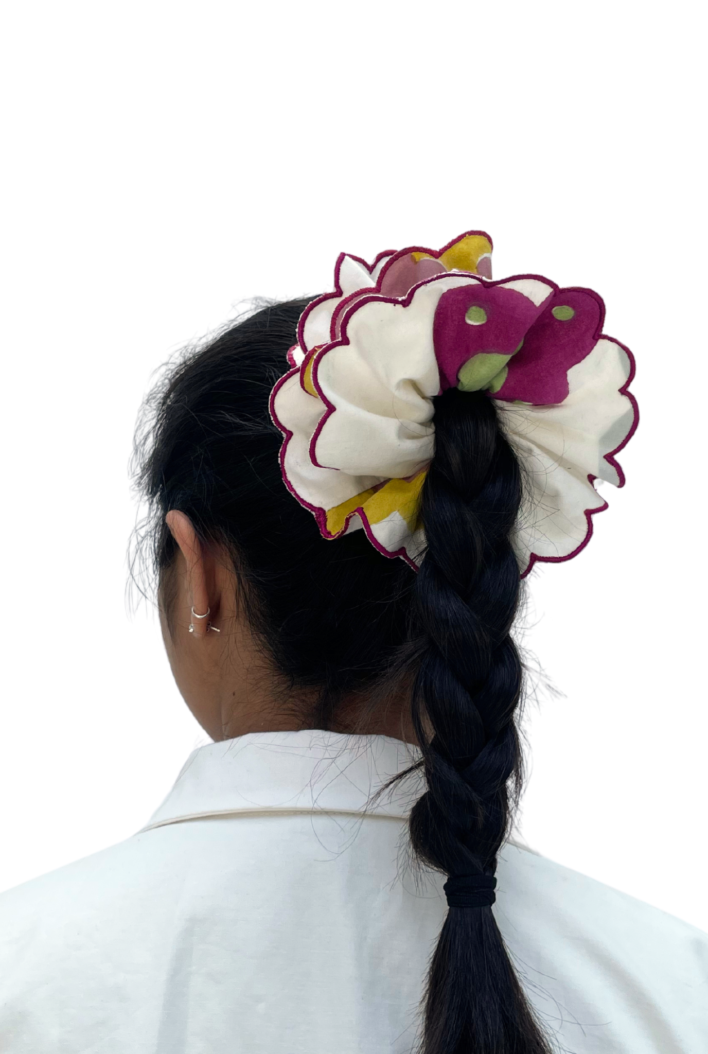 AZARA CUTWORK SCRUNCHIE