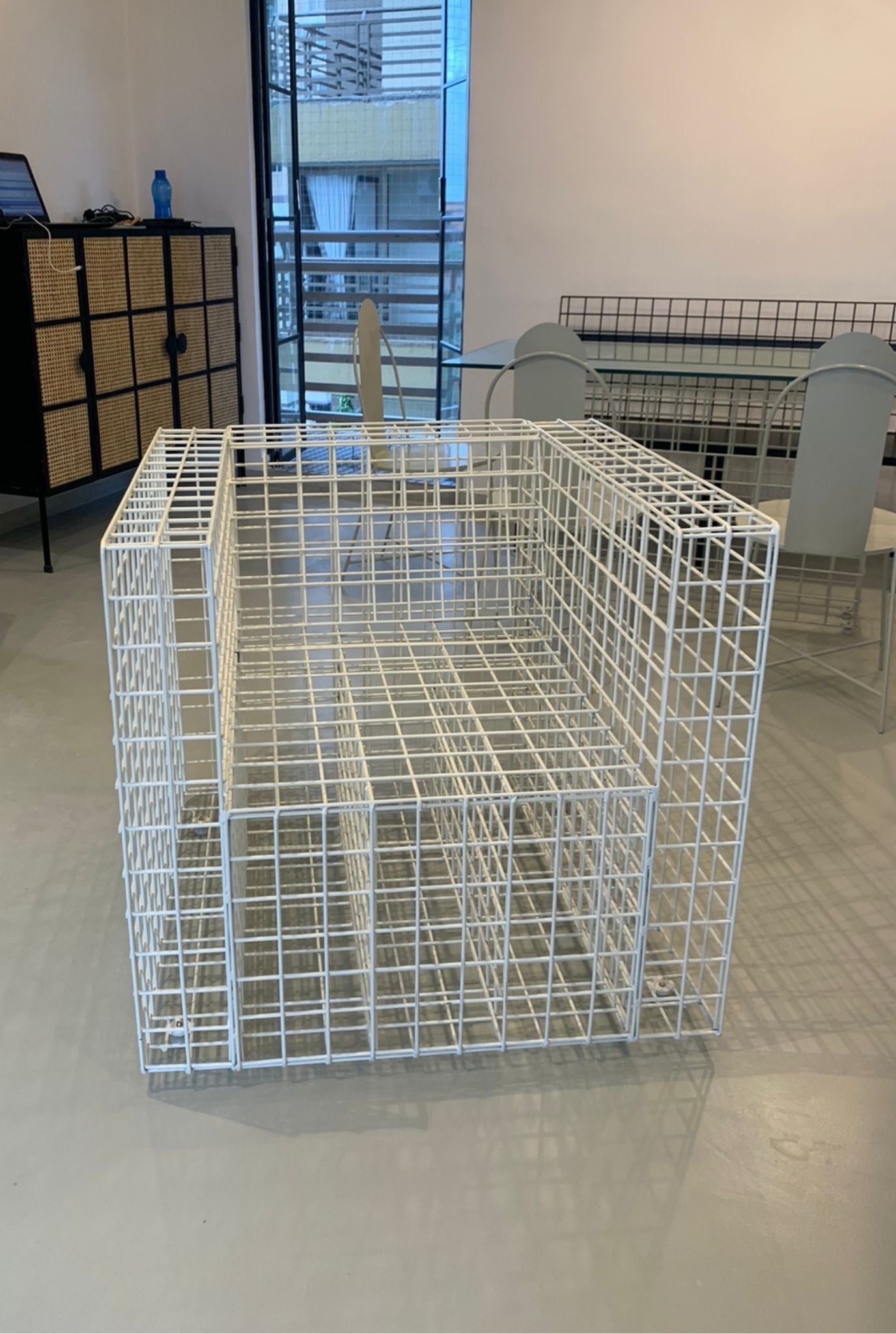Grid Lounge Chair in Pearl White Finish