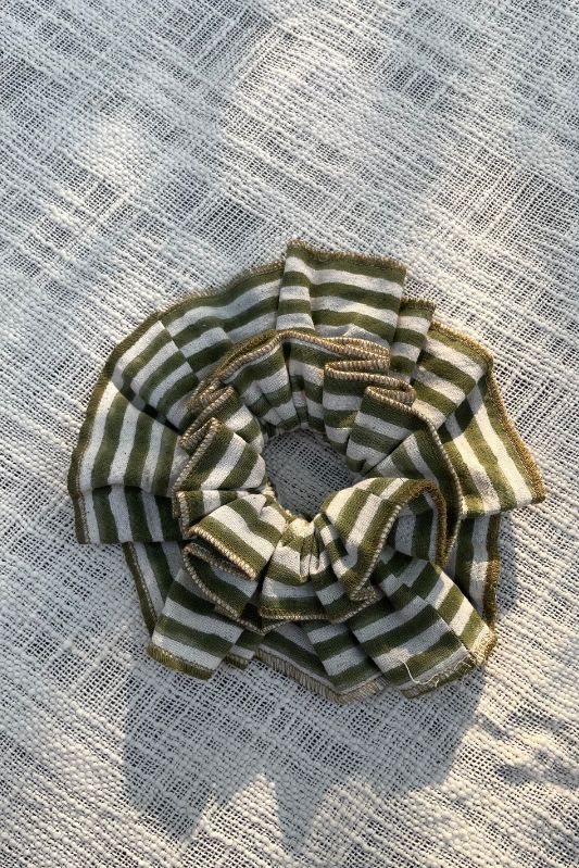 Pihu Scrunchie