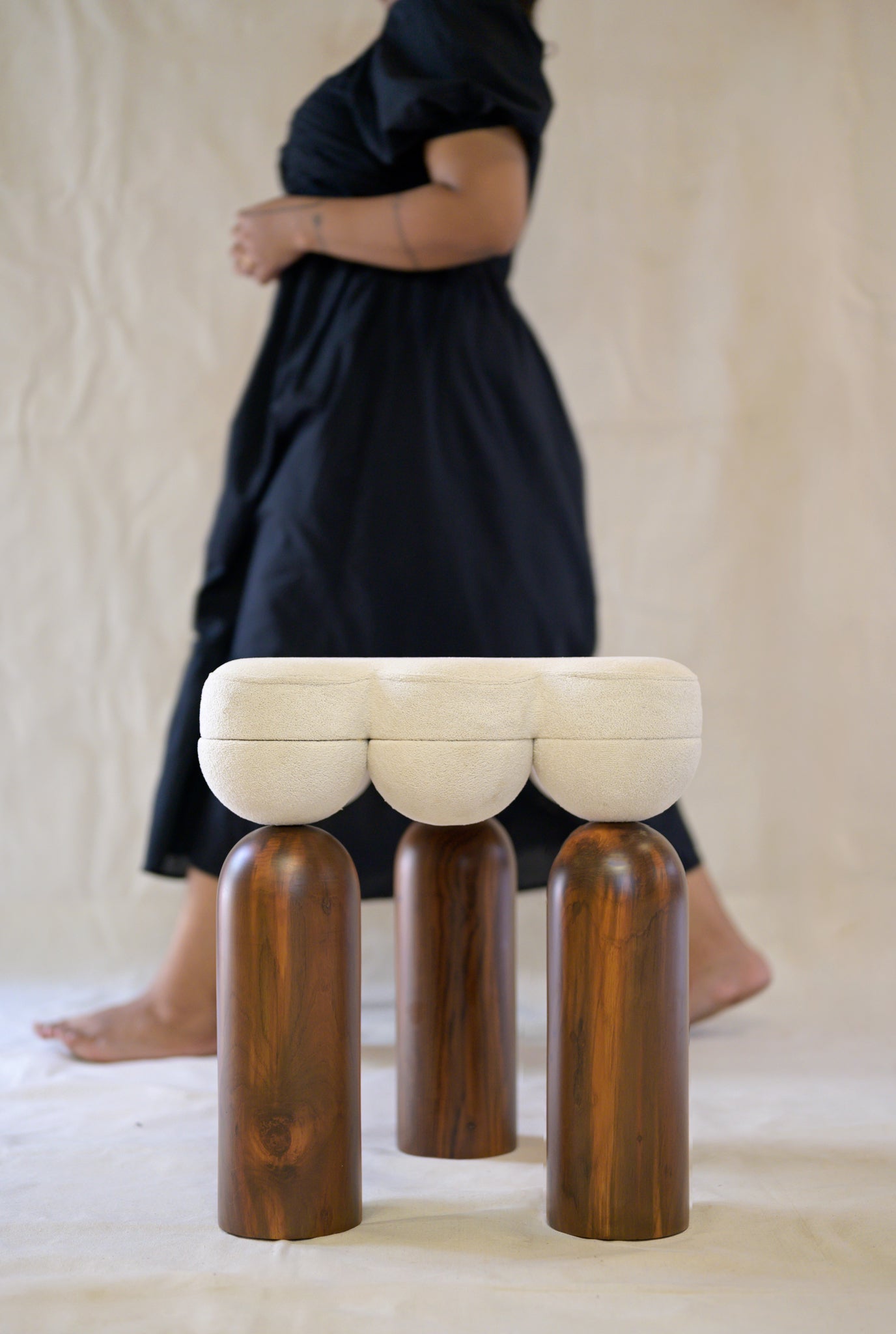 Scallop Pouffe