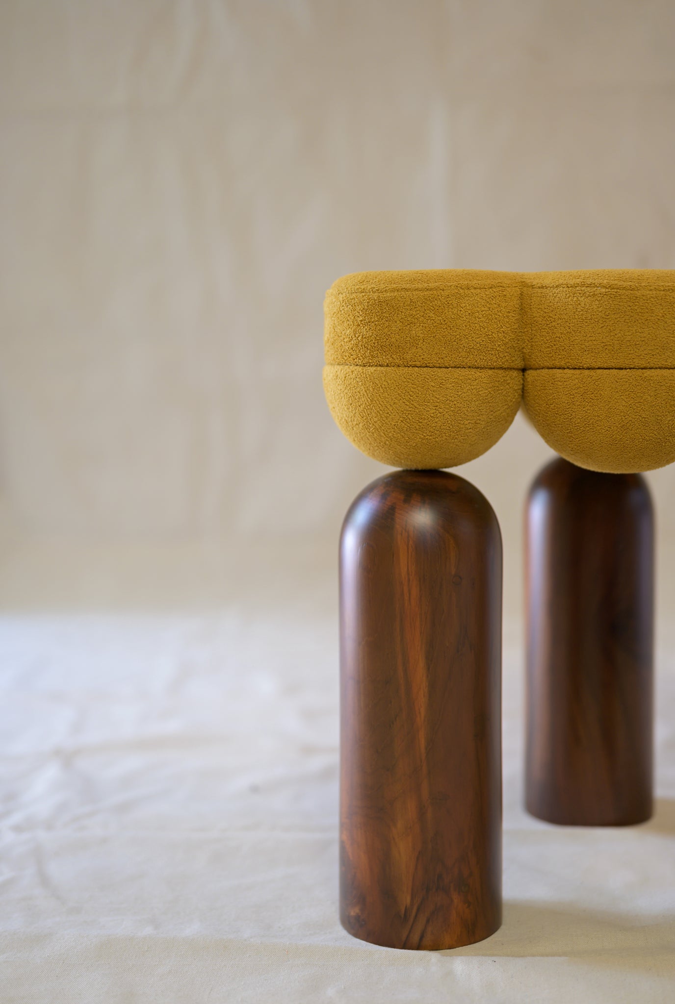 Scallop Pouffe