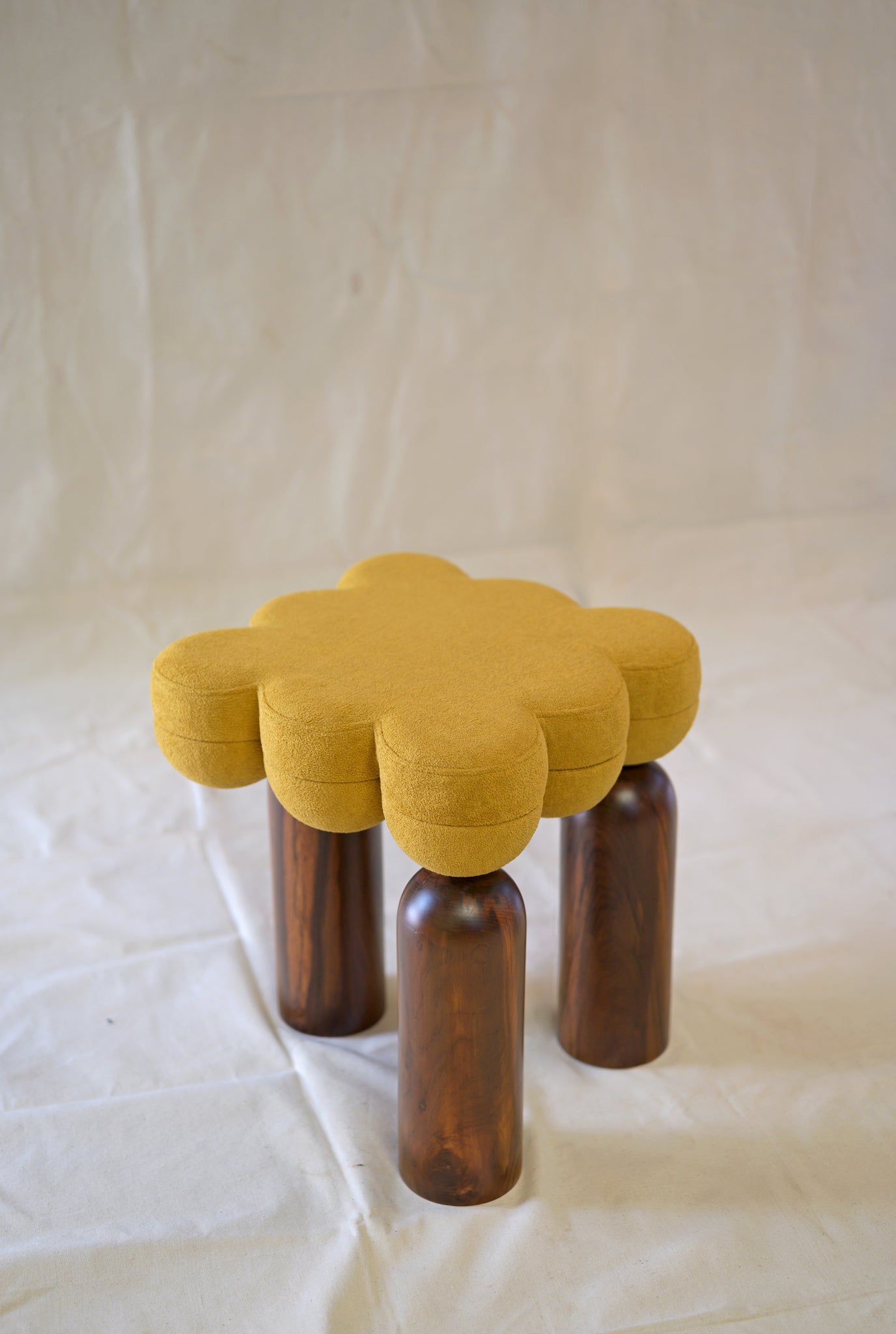 Scallop Pouffe