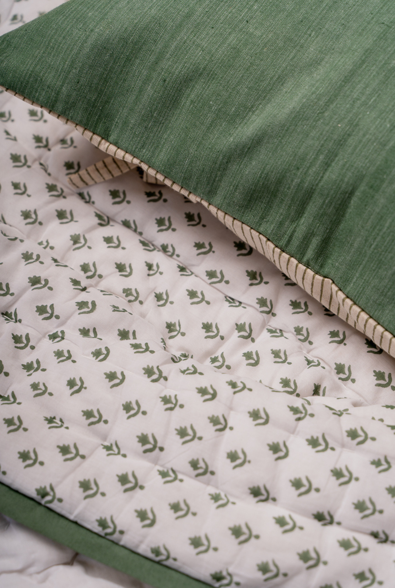 Green Enigma Butti Quilt