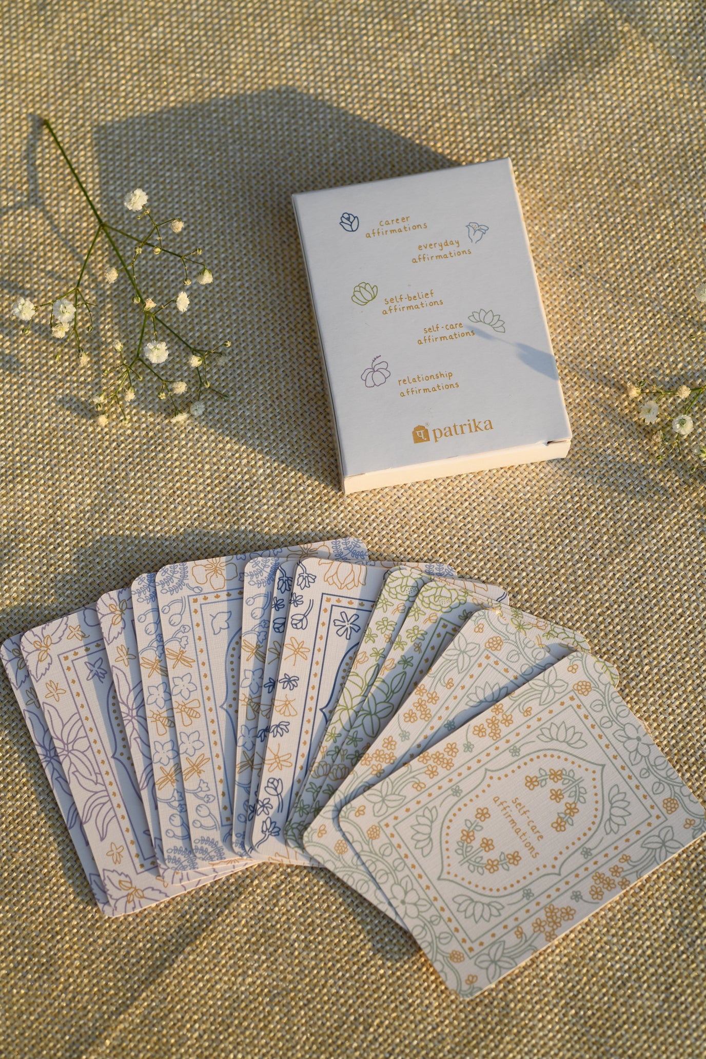THE WELLNESS TOOL SERIES AFFIRMATION CARD BOX