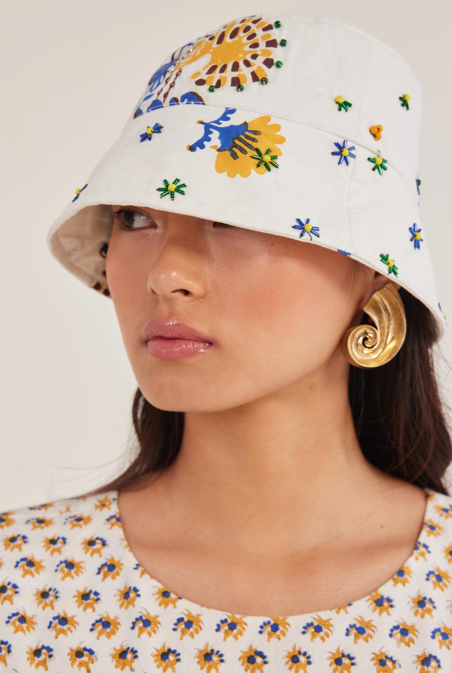 Moro embroidered bucket hat