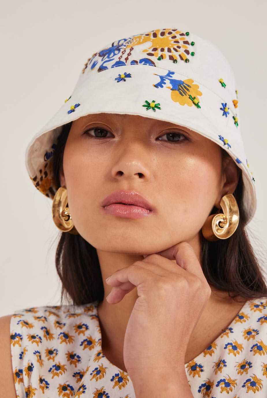 Moro embroidered bucket hat