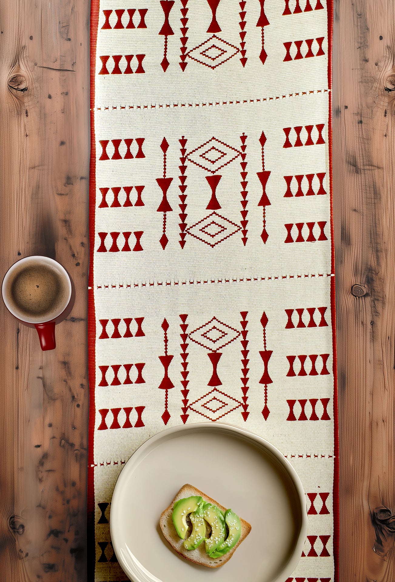 Tekru Table Runner