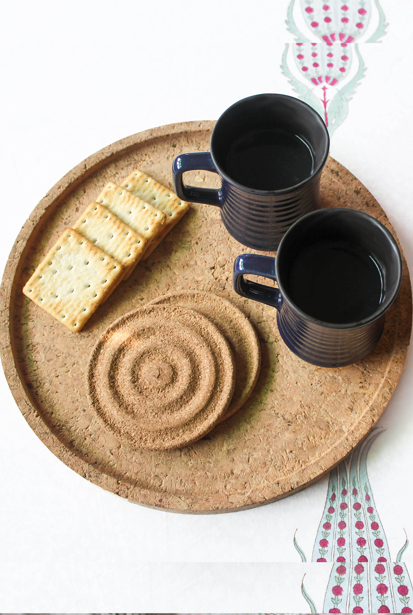 tray-cork-sustainable-durable-jodi-biodegradable