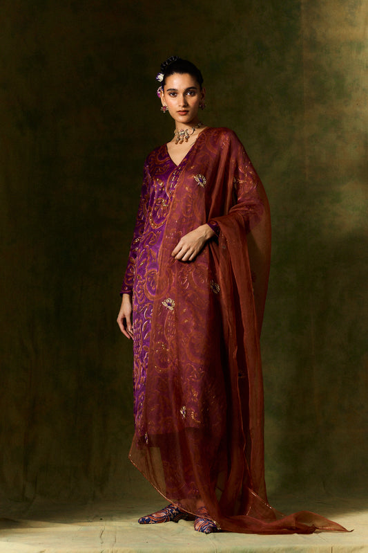 SAANJH SILK KURTA SET + DUPATTA