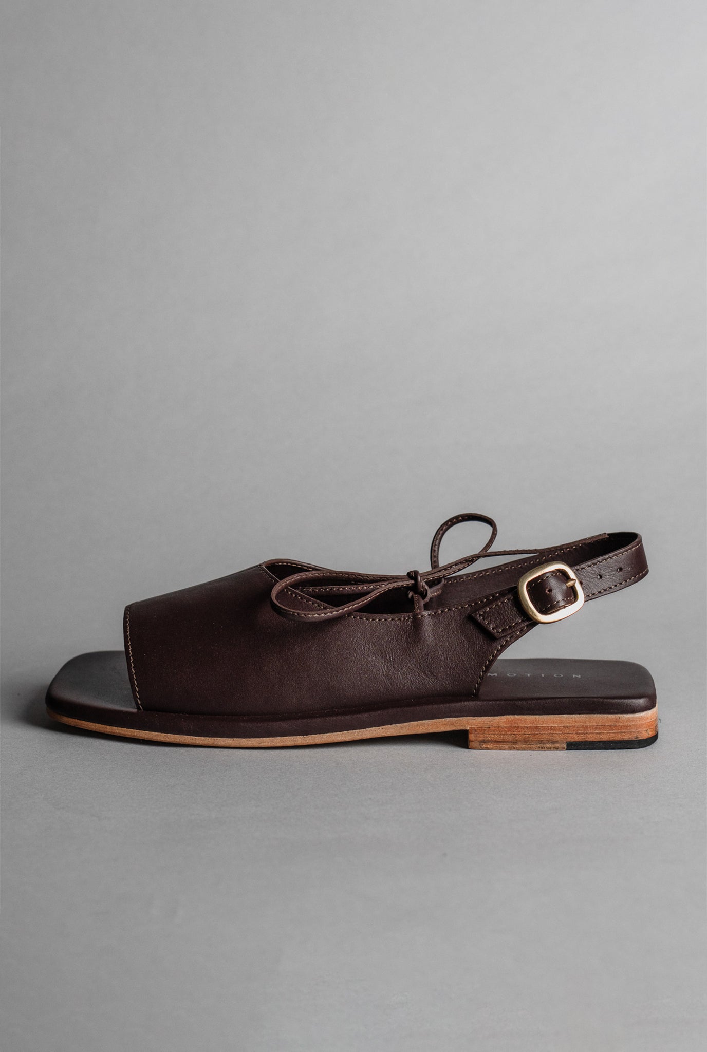 Mio Sandals