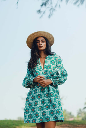 sustainable-handmade-handcrafted-jodi-thejodilife-block-printed-floral-tile-print-blue-green-summer-drop-shoulder