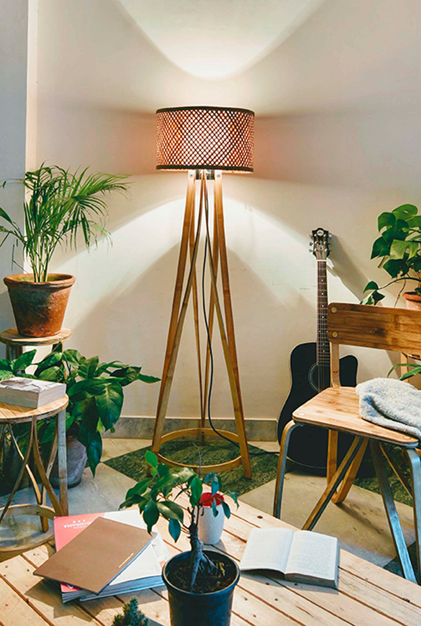 handcrafted-lights-floor-lamp-bamboo