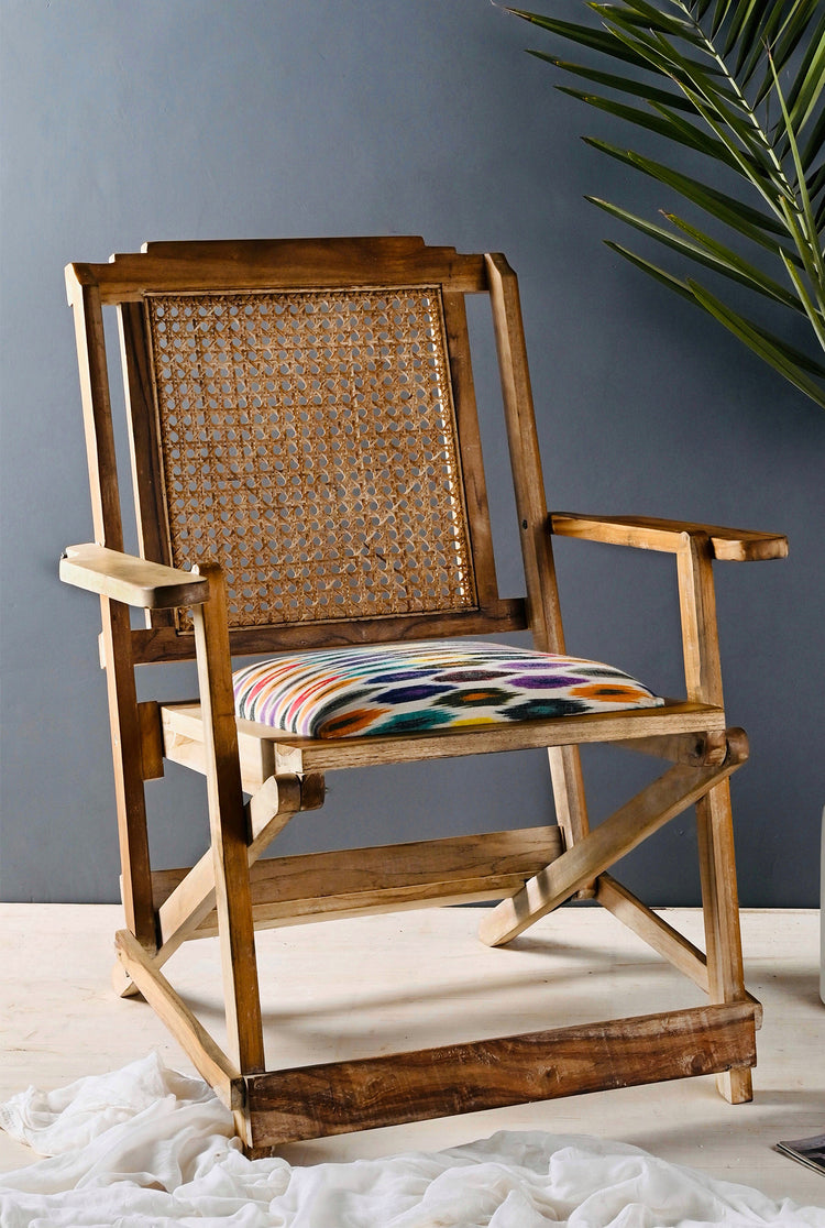 handcrafted-wood-cane-armchair-jodi-sustainable-foldable