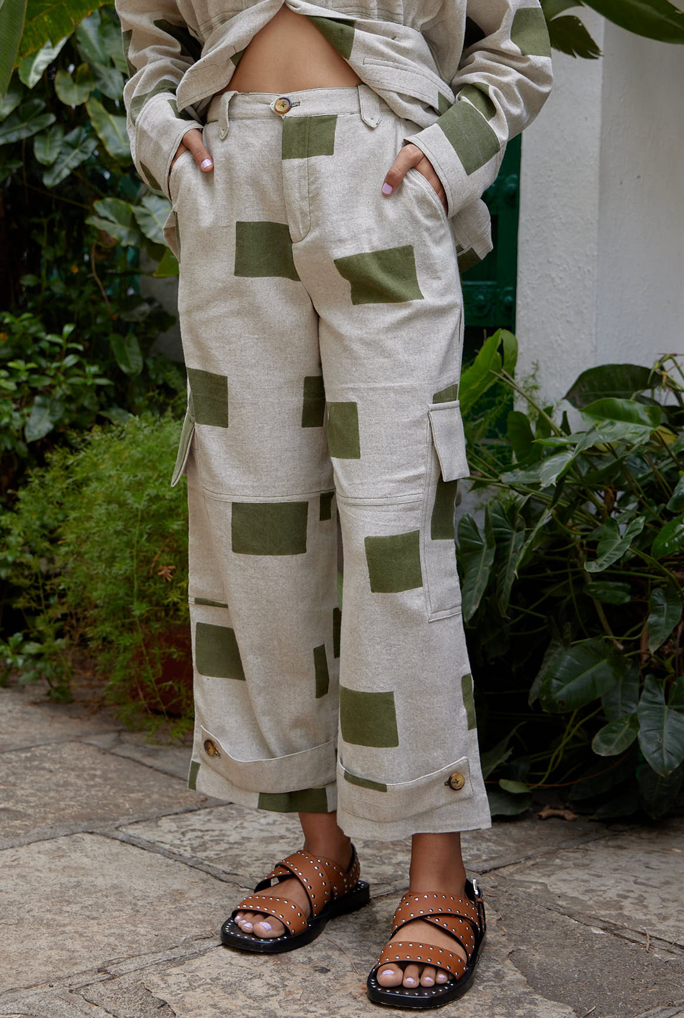 the-jodi-life-sustainable-pants-clothing-trousers-jodi-trousers-safari-womens