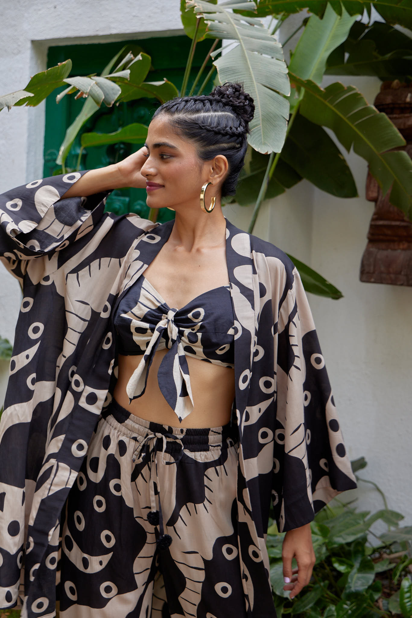 the-jodi-life-handcrafted-co-ord-jantar-mantar-black