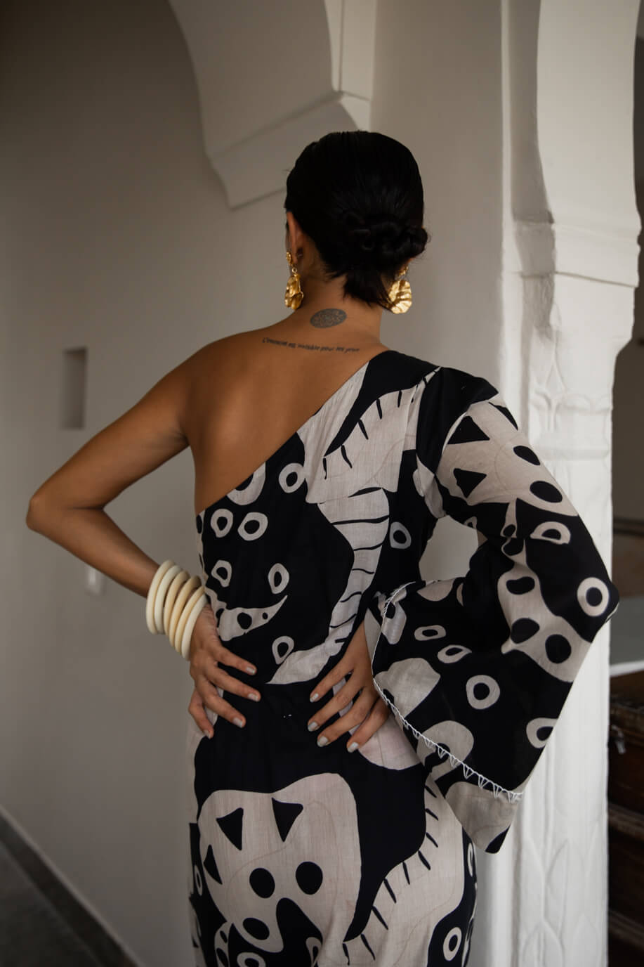the-jodi-life-sustainable-screen-printed-black-dress
