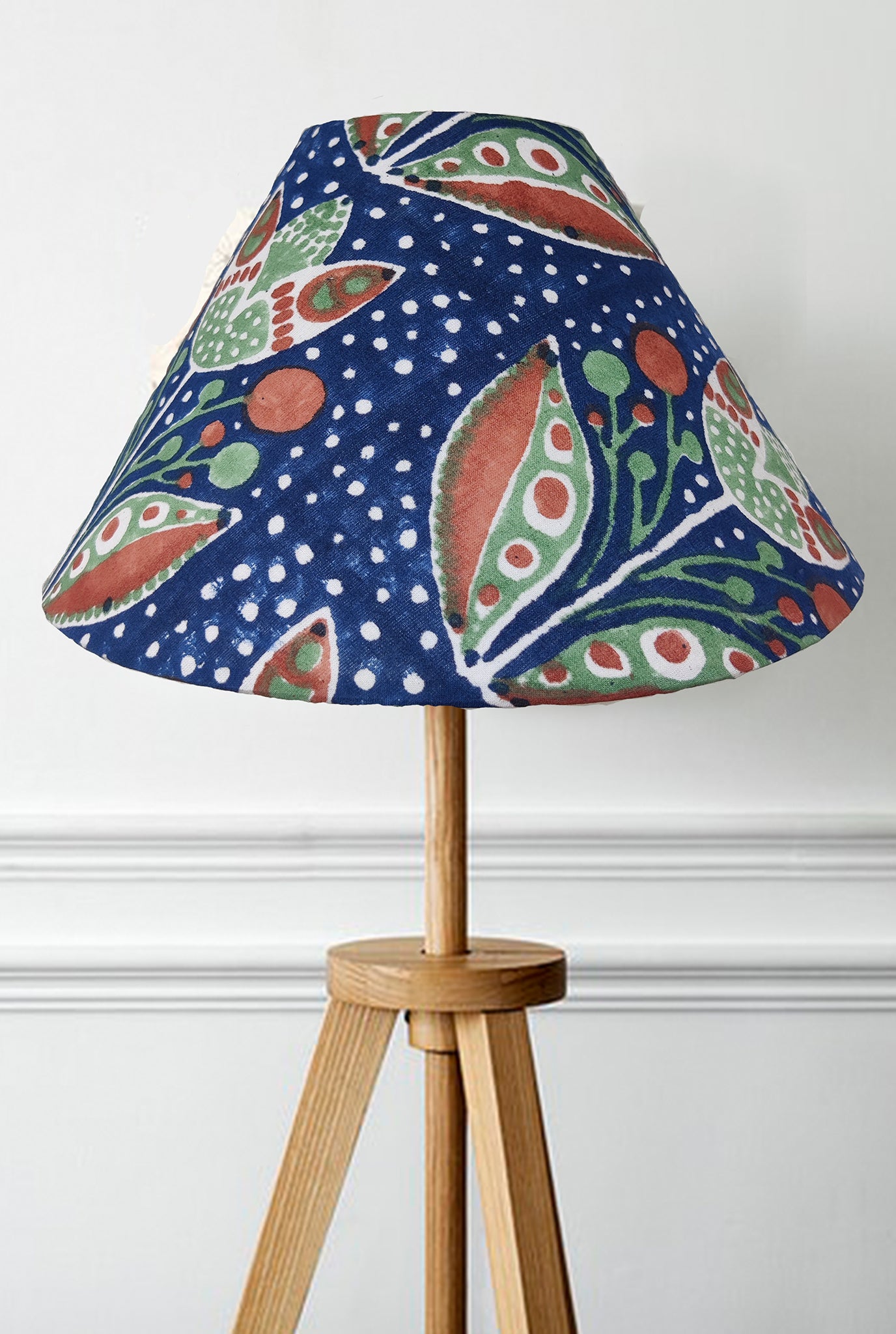 handcrafted-lights-floor-lamp-jodi-fabric