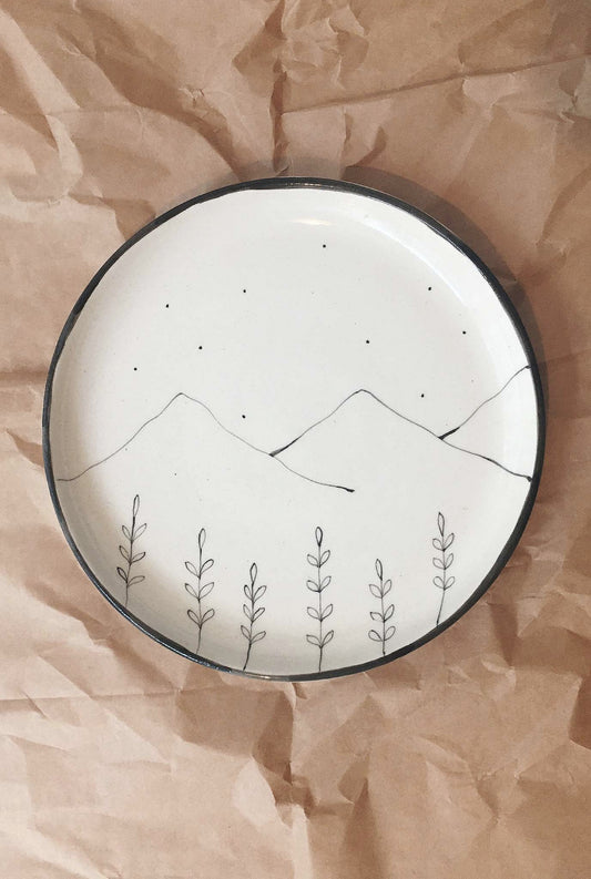 HILLS AND WILDFLOWER PLATES - SET OF 2