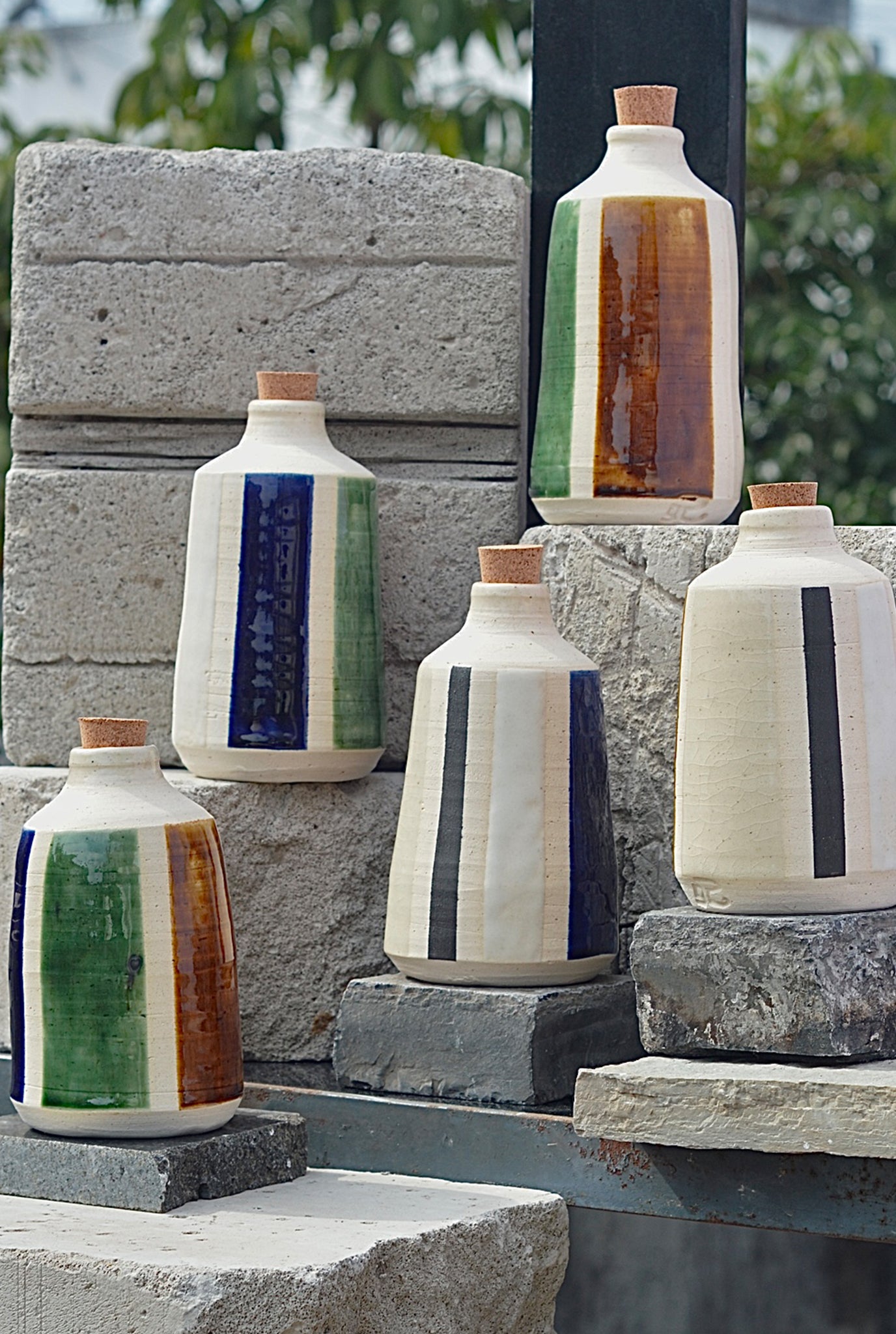 Handcrafted-jodi-water bottle-ceramic-eco-conscious-sustainable